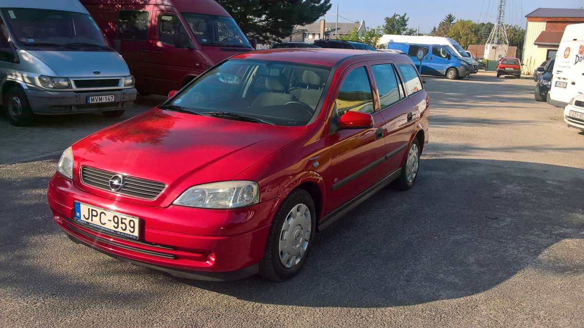 Autóbérlés Opel Astra 1.4 Győrben